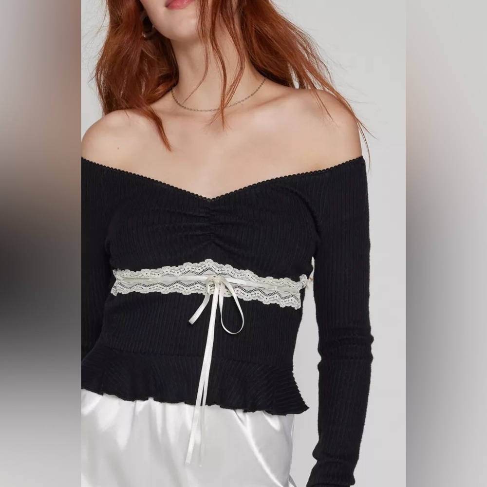 Urban Outfitters Kimchi Blue Gianna Off The Shoulder Lace Inset Top Black
